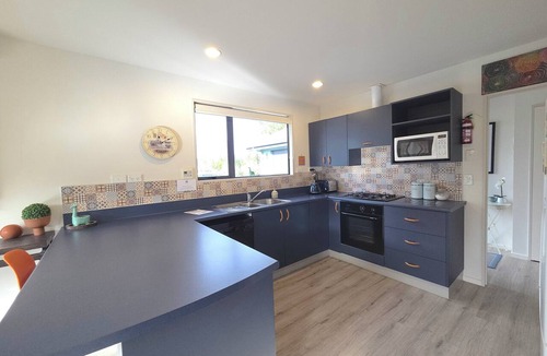 Hanmer Springs House | Hanmer Springs 3 Bedroom for Family and Pets + Garage Space.