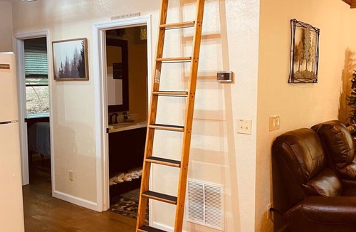 Beech Mountain Cabin | Hearth and Horn cabin in charming Beech Mountain