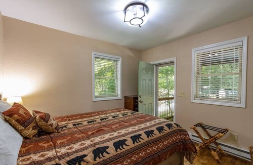 Beech Mountain Cabin | Hearth and Horn cabin in charming Beech Mountain
