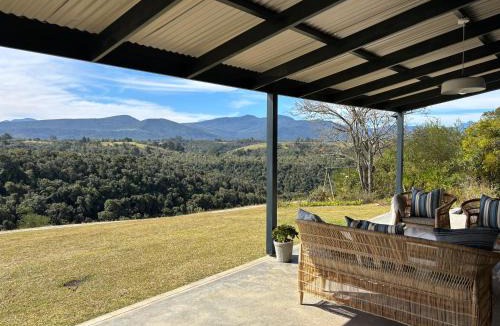 Keurboomstrand House | Hillandale House- a modern farmhouse near Plett