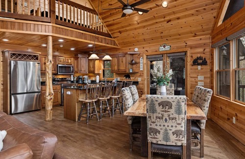 Foxfire Estates Cabin | Hilltop Hideaway- EV Car Charger | Hot Tub | All Inclusive Game Room | Close to town