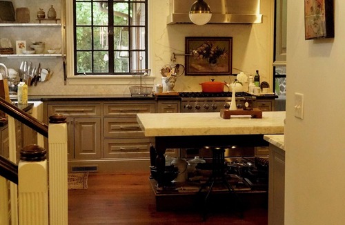 Marietta House | Historic Tudor - Resort Pool & Spa - Designer Home - Walk to Marietta Square