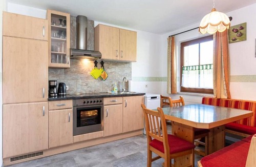 Saalfelden am Steinernen Meer Apartment | Holiday Apartment on a Farm With Outdoor Whirlpool