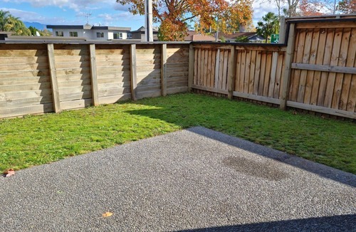 Hamilton House | Hospital Gem - close to shops and Mystery Creek