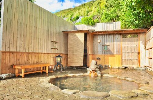 Usami Hotel | Hotel Cocorone Lodge and Spa