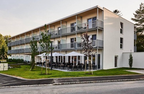 Rust Hotel | Hotel Katamaran