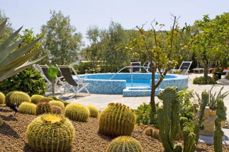 Panza Hotel | Hotel Villa Miralisa
