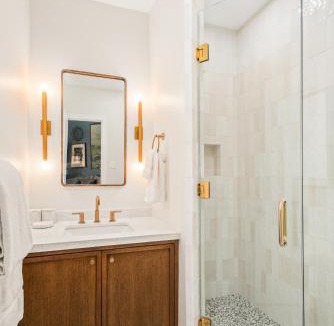 Downtown Hotel | Independence Square 205, Stylish Hotel Room with AC, Great Location in Aspen