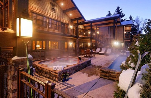 West End Condo | Innsbruck Aspen | Deluxe One-Bedroom Junior Suite 02 w/Hot tub Access, Centrally located