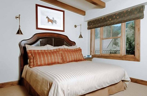 West End Hotel | Innsbruck Aspen | Deluxe Two-Bedroom Suite 01 w/Hot tub, Centrally located