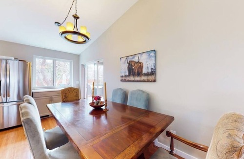 Carbondale House | Inviting home with private hot tub, amazing deck & prime location