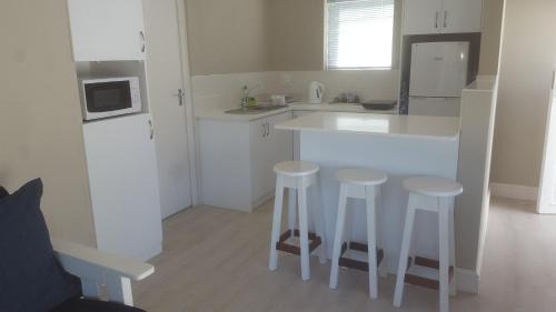 Brenton-on-Sea Apartment | Island Nest