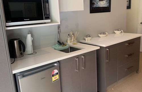 Kerikeri House | Kerikeri, Luxury home 2 mins from boat ramp, Private lounge and TV