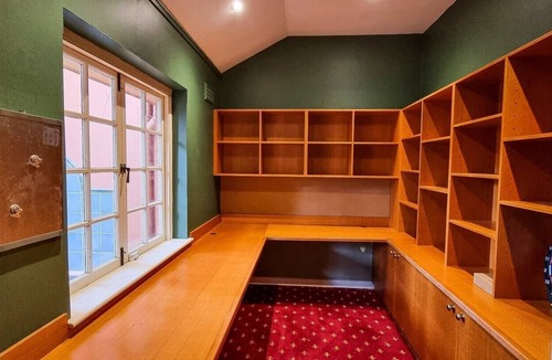 St. Lucia House | Kozyguru | St Lucia | Warm and Cozy | 4 Room House | Free Parking