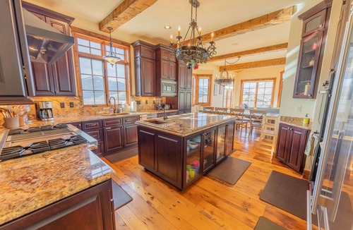 Mount Crested Butte House | Large, comfortable, slope-side home!