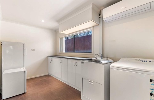 Lowburn House | Large, spacious home great for large numbers