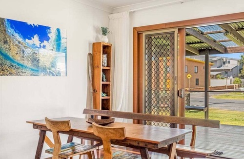 North Creek House | Lennox Beach Shack – Classic Coastal Stay Near the Beach