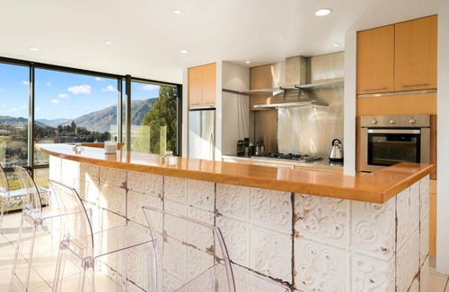 Lower Shotover House | Lindmore Lodge - Queenstown Holiday Home