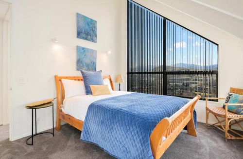 Lower Shotover House | Lindmore Lodge - Queenstown Holiday Home