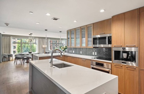 Snowmass Village Condo | Luxe Resort Penthouse - Ski in Ski Out 3 Bedroom
