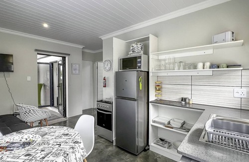 Mossel Bay Apartment | Luxurious 2-bedroom Apartment With Sea View in Mossel Bay