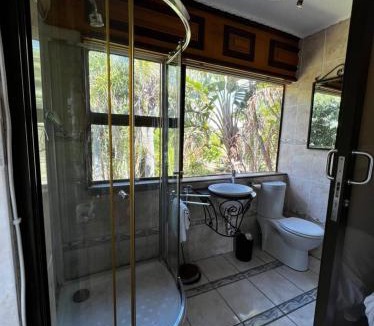 Beacon Bay House | Luxurious Beachfront BB in East London, South Africa