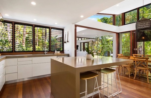 Broken Head House | Luxurious Beachside Pavilion on Broken Head Beach