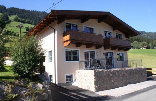 Moosen House | Luxurious holiday home with terrace in Tyrol