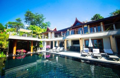 Cherngtalay Villa | Luxury 4 bedrooms Villa with Seaview Infinity Pool overlooking Surin Beach