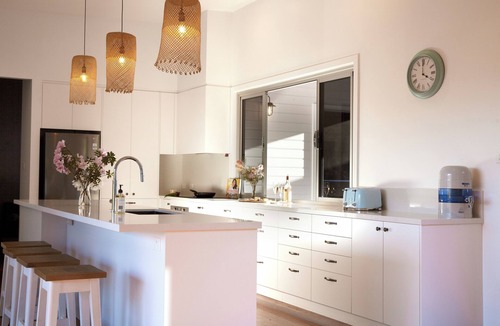 Bangalow House | Luxury Byron Hinterland Retreat | Panoramic Vistas from Pool, Gardens & Home