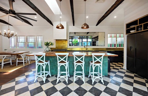 Bangalow House | Luxury Estate Near Bangalow | Pool & Fireplace