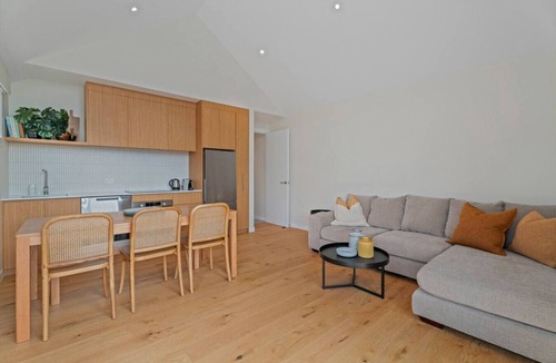 Jacks Point Condo | Luxury Stay Next To Iconic Remarkables Mountains