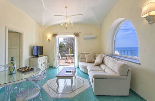 Forio Villa | Luxury villa with panoramic hot tubes in Ischia, near Amalfi Coast