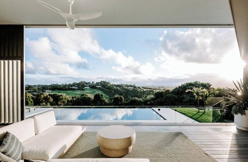 Coopers Shoot House | Luxury Villas Byron Retreat (Ocean, Views, Pool)