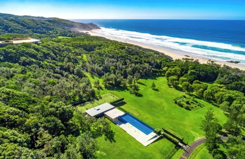 Broken Head House | Luxury Villas Seven Mile Beach House: Pool, Beach
