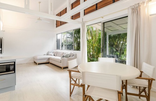 Ewingsdale House | Magnolia, A Luxury Ewingsdale Escape with Pool & Guest House by Belle Escapes Byron Bay