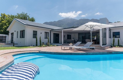 Franschhoek Villa | Maison la Bruyere, 8p villa - heated pool, airco & hottub