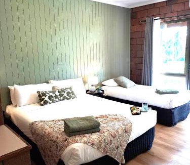 Malanda Hotel | Malanda Lodge