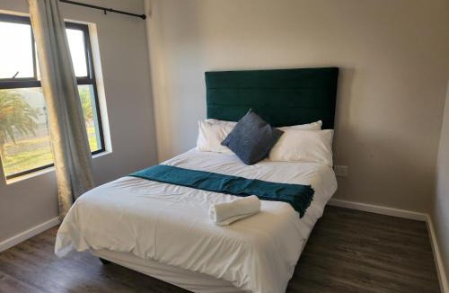 Bloubergstrand Apartment | Manchester Heights