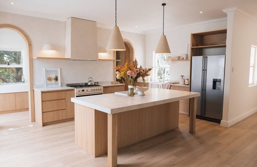 Hemel En Aarde House | Menuha Luxury Accommodation Hermanus, Western Cape