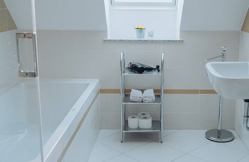 Dobrova-Polhov Gradec Apartment | Možinetova Hiša - Apartment 4