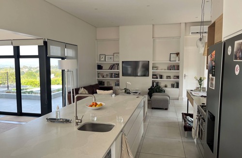 Trawal House | Modern 4-bedroom house in Lifestyle Security Estate in Durbanville, Cape Town.n