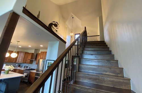Cerise Ranch House | Modern and Spacious 6-bedroom home on 4 acres in Carbondale. Spectacular views!