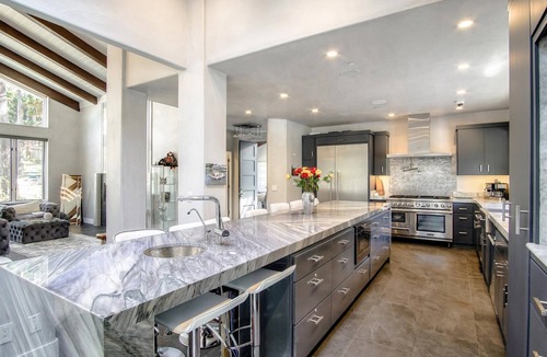 Del Monte Forest House | Modern gated estate a healthy walk to the Lodge and Golf. Near RLS
