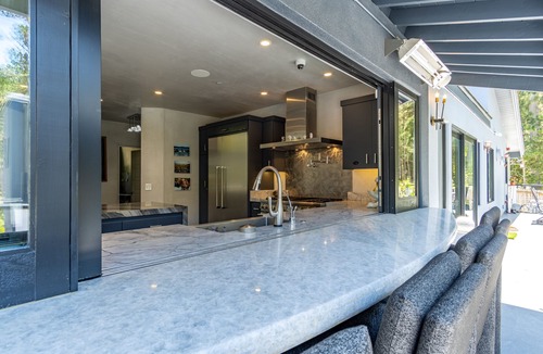 Del Monte Forest House | Modern gated estate a healthy walk to the Lodge and Golf. Near RLS