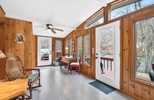 Ellijay Cabin | Modern Rustic Riverfront Cabin w/Hot Tub, Resort Amenity, Near Hiking/Wineries