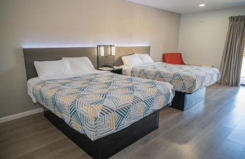 Soledad Hotel | Motel 6 Soledad, CA