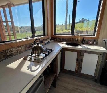 Ngatimoti House | Mountain Range Guesthouse