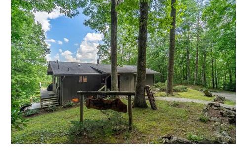 Otto House | Mountain Retreat Fire Pit Hiking Trails BBQ