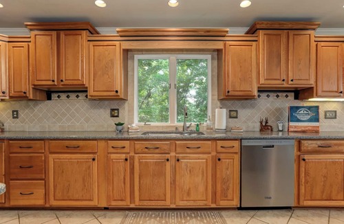 Big Canoe House | Mountain Top Escape - Stunning mountain views & bubbling hot tub!